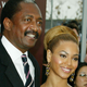 Illustration for article titled Mathew Knowles on Beyoncé: I Have Never in My Life Hit My Daughter